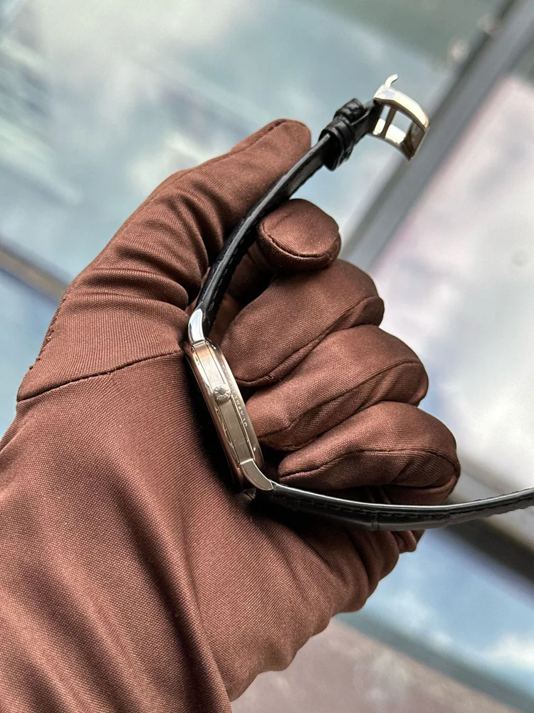 Box and Extract from Archives